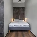 In Apartmán *